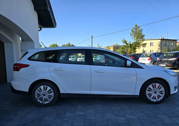 Ford Focus cena 42940 przebieg: 160113, rok produkcji 2018 z Orneta małe 352